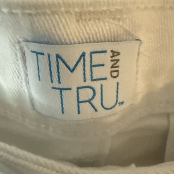 NEW Distressed High-Rise 5 Button Fly Straight Leg Raw Hem Jeans size 16 White - Picture 6 of 10